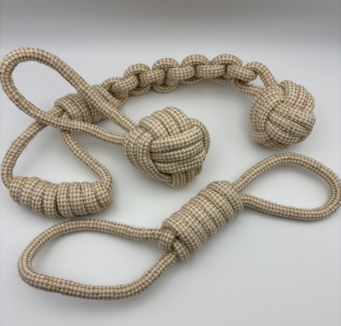 #PsiPrezent #DogChristmasBox #VesmoPet #ŚwiątecznePrezentyDlaPsów #IdealnyPrezentDlaPsa